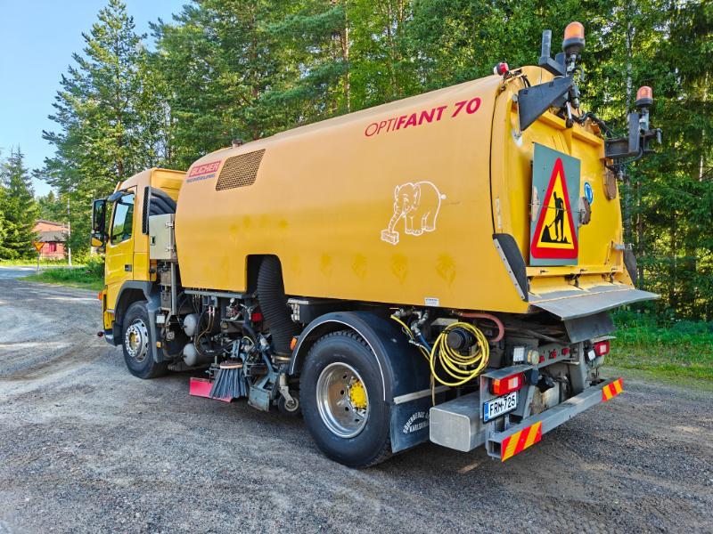 BUCHER Optifant 70 Volvo FM9 - Возило за метење: слика 4 BUCHER Optifant 70 Volvo FM9 - Возило за метење: слика 4