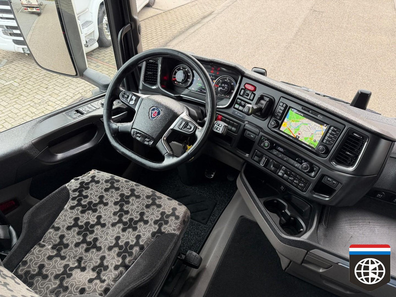 Камион влекач Scania R 580 RETARDER / 2 X TANK / 4 UNITS AVAILABLE: слика 19