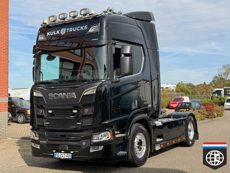 Scania R 580 RETARDER / HYDRAULIC / LEATHER / TACHO2 - Камион влекач: слика 2 Scania R 580 RETARDER / HYDRAULIC / LEATHER / TACHO2 - Камион влекач: слика 2