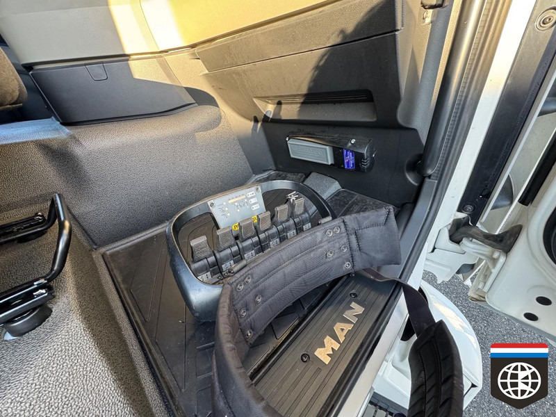 MAN TGX 26 470 PALLFINGER 19 - RETARDER - concoustaat - Камион со кран: слика 5 MAN TGX 26 470 PALLFINGER 19 - RETARDER - concoustaat - Камион со кран: слика 5