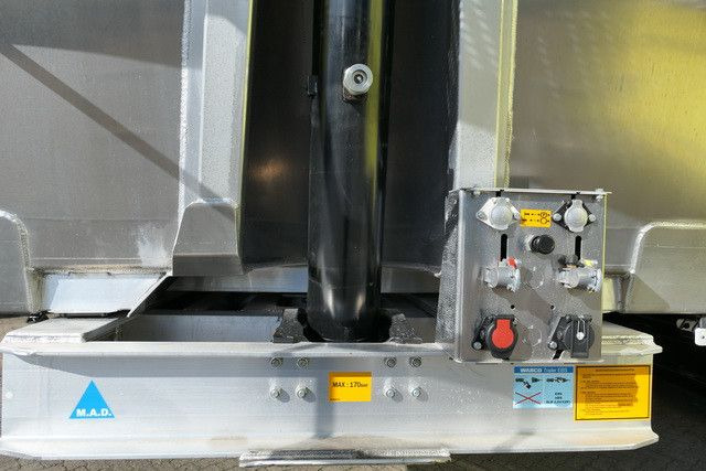 Benalu AGRILINER 95, Kombitüren, 52m³, 2x am Lager - Кипер полуприколка: слика 3 Benalu AGRILINER 95, Kombitüren, 52m³, 2x am Lager - Кипер полуприколка: слика 3