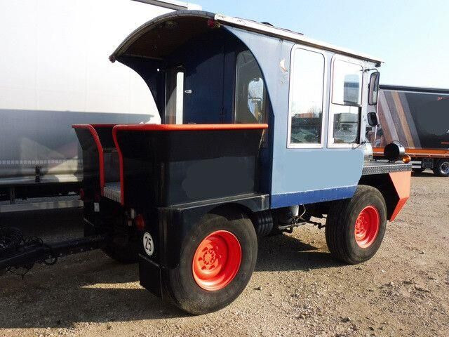 Cordes Zugmaschine (Lokomotive) Personenanhänger - Патнички вагон автобус: слика 5 Cordes Zugmaschine (Lokomotive) Personenanhänger - Патнички вагон автобус: слика 5