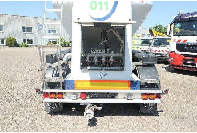 Feldbinder EUT 37.5, 1 Kammer, Luft-Lift, 27m³, SAF-Achsen - Полуприколка цистерна: слика 5 Feldbinder EUT 37.5, 1 Kammer, Luft-Lift, 27m³, SAF-Achsen - Полуприколка цистерна: слика 5