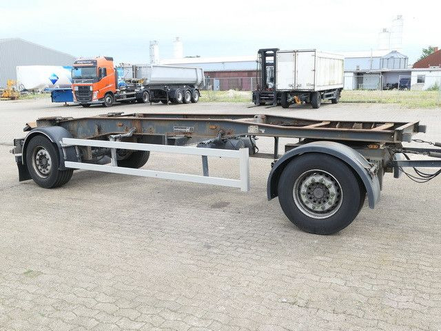 Hüffermann HSA 18.70, Container, Schlitten, SAF, Luftfed. Hüffermann HSA 18.70, Container, Schlitten, SAF, Luftfed. - Роло/ Подизач приколка: слика 4 Hüffermann HSA 18.70, Container, Schlitten, SAF, Luftfed. Hüffermann HSA 18.70, Container, Schlitten, SAF, Luftfed. - Роло/ Подизач приколка: слика 4