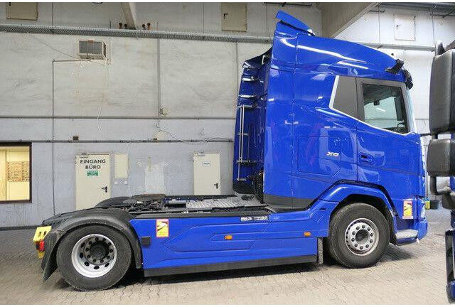 DAF XG+ 480 FT 4x2, 2x Tank, Standheizung, Klima - Камион влекач: слика 2 DAF XG+ 480 FT 4x2, 2x Tank, Standheizung, Klima - Камион влекач: слика 2
