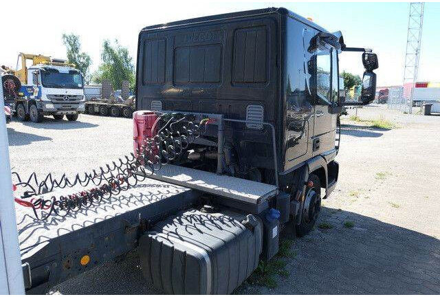 Iveco 80E22 EuroCargo 4x2, 3. Sitz, Automatik,Tempomat - Камион влекач: слика 5 Iveco 80E22 EuroCargo 4x2, 3. Sitz, Automatik,Tempomat - Камион влекач: слика 5