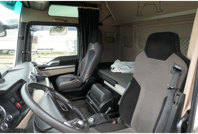 Камион влекач MAN 18.460 TGX XXL 4x2, Spoiler, Intarder, 2x Tank: слика 6