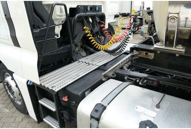 Камион влекач MAN 18.500 TGX, XXL, Intarder, Standklima, 2x Tank: слика 8