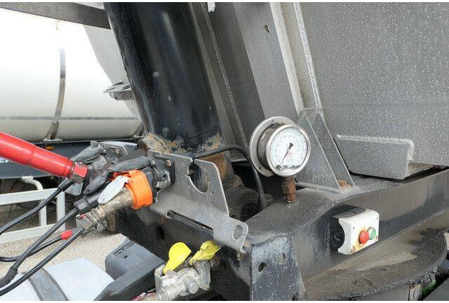 Kempf SKM 35/3, Alu, 53m³, Luft-Lift, Alu-Felgen - Кипер полуприколка: слика 3 Kempf SKM 35/3, Alu, 53m³, Luft-Lift, Alu-Felgen - Кипер полуприколка: слика 3