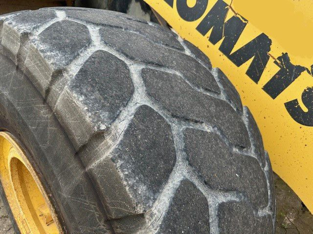 Komatsu WA 470-6, Schaufel mit Zähne 4,3m³ - Натоварувач на тркала: слика 5 Komatsu WA 470-6, Schaufel mit Zähne 4,3m³ - Натоварувач на тркала: слика 5