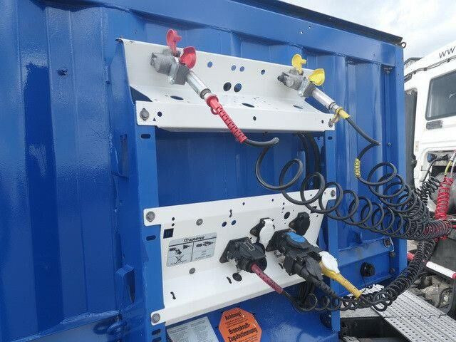 Полуприколка платформа Krone SD, Containerverschlüsse, Luft-Lift, BPW, Rungen: слика 10 Полуприколка платформа Krone SD, Containerverschlüsse, Luft-Lift, BPW, Rungen: слика 10