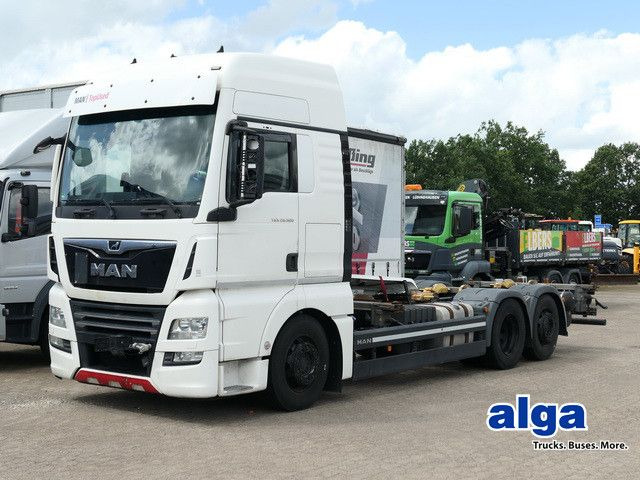 MAN 26.500 TGX LL 6x2, Motorschaden, Intarder - Транспортер на контејнер/ Камион со променливо тело: слика 1 MAN 26.500 TGX LL 6x2, Motorschaden, Intarder - Транспортер на контејнер/ Камион со променливо тело: слика 1