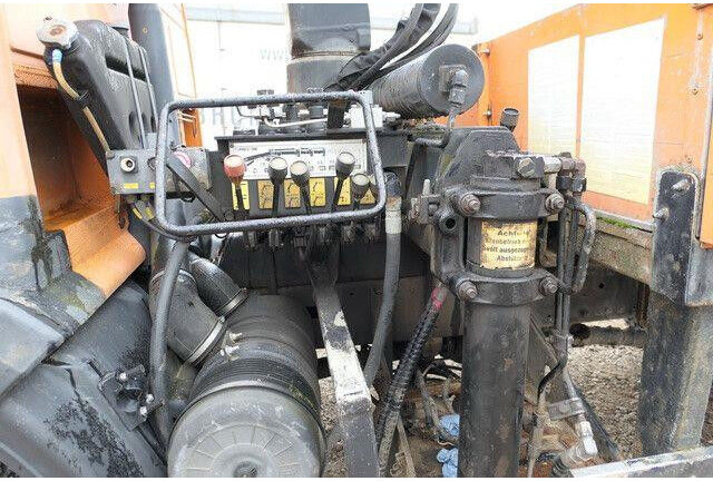 MAN 9.150 4x4, Allrad, Hiab 071 AW, Einzelbereifung - Камион со платформа: слика 4 MAN 9.150 4x4, Allrad, Hiab 071 AW, Einzelbereifung - Камион со платформа: слика 4