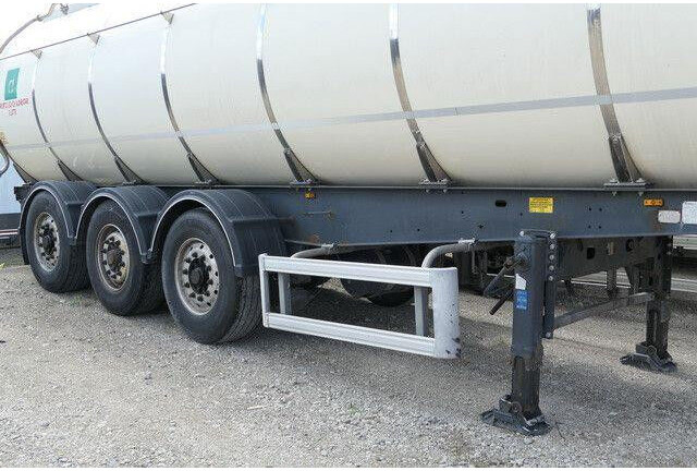 Menci SA 105, isoliert, 32m³, 4 Kammern, Alu-Felgen - Полуприколка цистерна: слика 2 Menci SA 105, isoliert, 32m³, 4 Kammern, Alu-Felgen - Полуприколка цистерна: слика 2