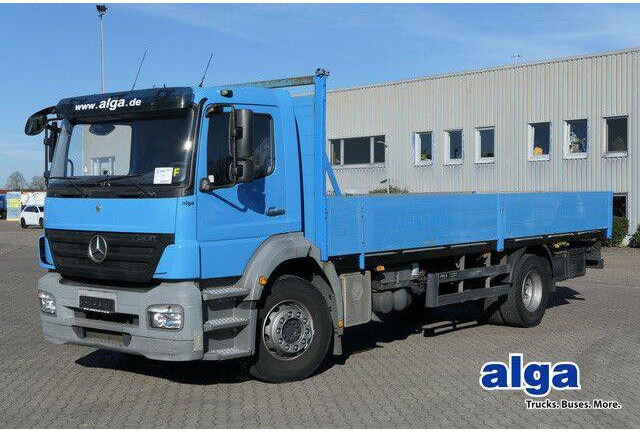 Mercedes-Benz 1824 L Axor 4x2, 3. Sitz, AHK, Gerüstbau, Klima - Камион со платформа: слика 1 Mercedes-Benz 1824 L Axor 4x2, 3. Sitz, AHK, Gerüstbau, Klima - Камион со платформа: слика 1