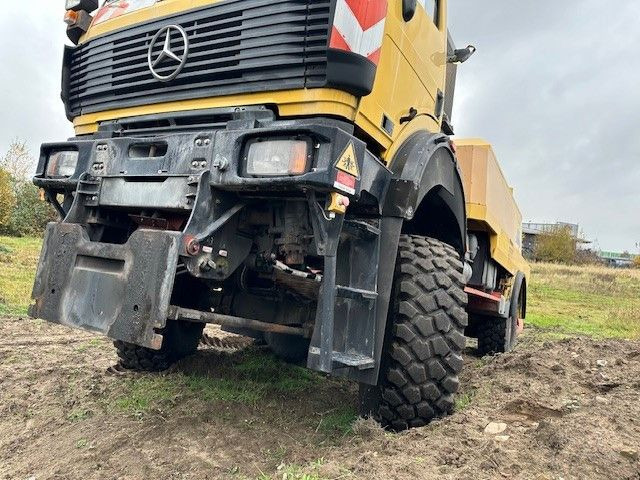 Mercedes-Benz 1838 AK 4x4, Allrad, Einzelbereifung, Wenig KM - Камион со кабинска шасија: слика 2 Mercedes-Benz 1838 AK 4x4, Allrad, Einzelbereifung, Wenig KM - Камион со кабинска шасија: слика 2