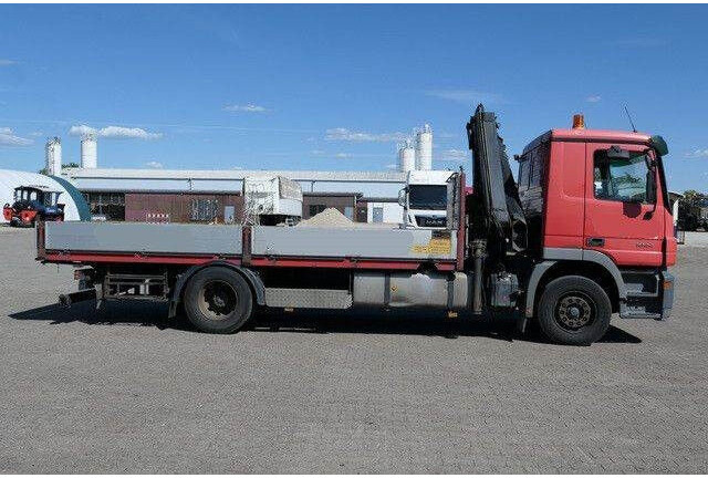 Камион со платформа Mercedes-Benz 1844 L Actros 4x2, Hiab 144E-3, Funk, Voll-Luft: слика 7 Камион со платформа Mercedes-Benz 1844 L Actros 4x2, Hiab 144E-3, Funk, Voll-Luft: слика 7