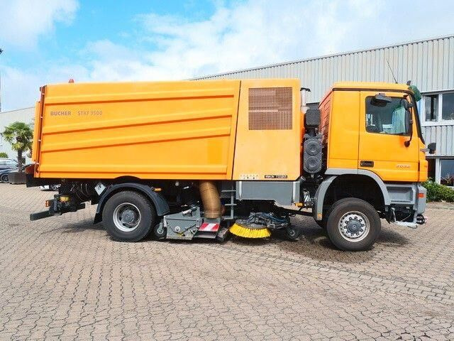 Mercedes-Benz 2032 A Actros 4x4, Bucher STKF 9500, Airport, AC - Возило за метење: слика 2 Mercedes-Benz 2032 A Actros 4x4, Bucher STKF 9500, Airport, AC - Возило за метење: слика 2