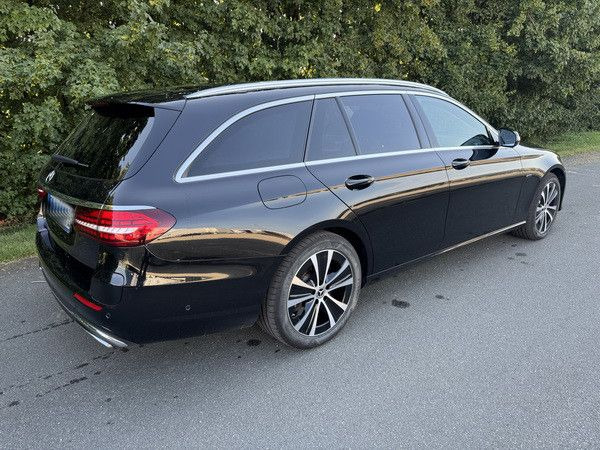 Mercedes-Benz E 300 de/AHK/Scheckheft/Winterräder - Караван: слика 4 Mercedes-Benz E 300 de/AHK/Scheckheft/Winterräder - Караван: слика 4