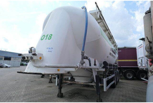 SPITZER SF 2737 PI, Zement, 37m³, Alu-Felgen, 1 Kammer - Полуприколка цистерна: слика 2 SPITZER SF 2737 PI, Zement, 37m³, Alu-Felgen, 1 Kammer - Полуприколка цистерна: слика 2