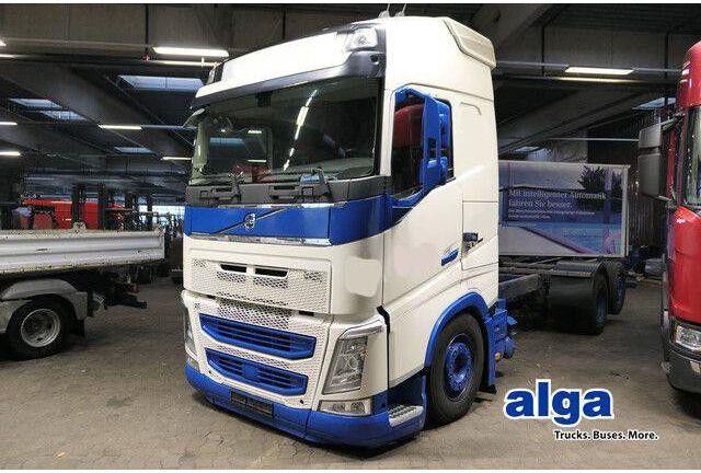 Volvo FH 500 6x2, BDF, Lenk-Lift,Standklima,VEB-Bremse - Камион со кабинска шасија: слика 2 Volvo FH 500 6x2, BDF, Lenk-Lift,Standklima,VEB-Bremse - Камион со кабинска шасија: слика 2