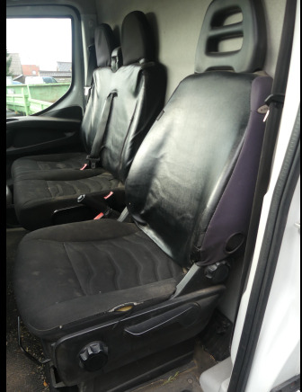 Товарно комбе Camionnette Iveco Daily (2016-134.234 km): слика 12
