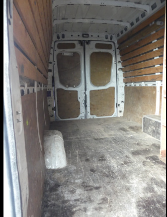 Товарно комбе Camionnette Iveco Daily (2016-134.234 km): слика 16
