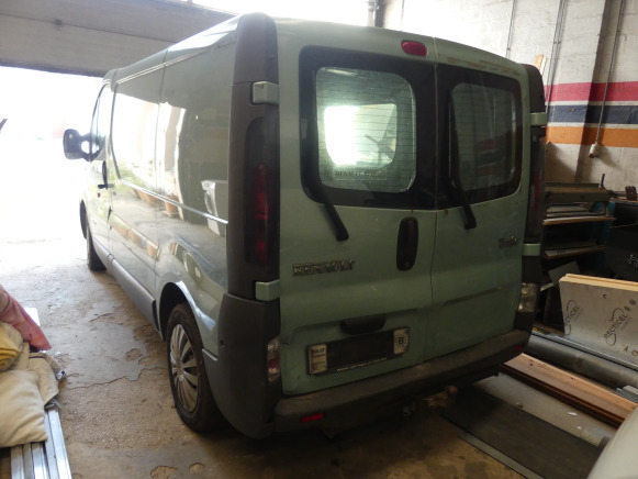 Camionnette Renault TRAFFIC (2003-411.053 km-VIN:VF1FLACA63V180319) - Автомобил: слика 3 Camionnette Renault TRAFFIC (2003-411.053 km-VIN:VF1FLACA63V180319) - Автомобил: слика 3