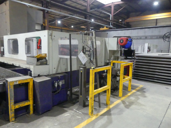 Machine de découpe 8m laser CO² avec refroidisseur et aspiration de fumée Bystronic Bylaser 6000 - Друга машина: слика 1 Machine de découpe 8m laser CO² avec refroidisseur et aspiration de fumée Bystronic Bylaser 6000 - Друга машина: слика 1