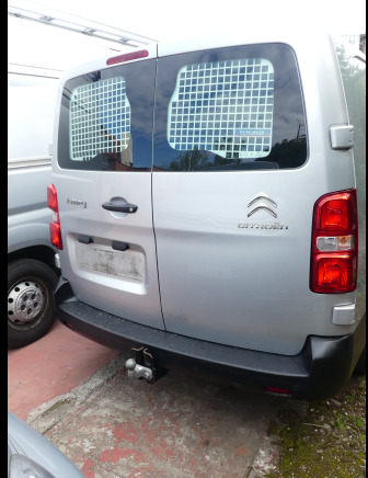 REF:1-SJF-161 - Camionnette utilitaire Citroen Jumpy (2017-192.000 km) - Numéro de châssis : VF7VFAHHWHZ033804 - Комбе: слика 5 REF:1-SJF-161 - Camionnette utilitaire Citroen Jumpy (2017-192.000 km) - Numéro de châssis : VF7VFAHHWHZ033804 - Комбе: слика 5