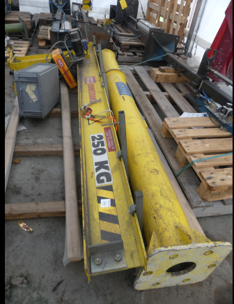 Potence de levage sur colonne Konecranes XN5 - Покретен кран: слика 1 Potence de levage sur colonne Konecranes XN5 - Покретен кран: слика 1