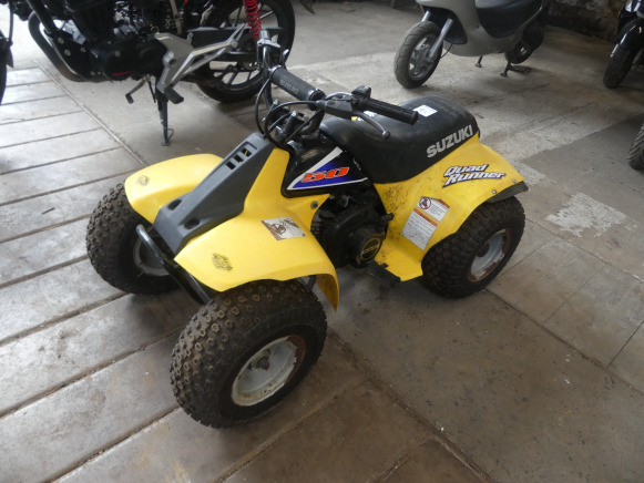 Quad enfant thermique Suzuki Quad Runner - Сетеренско возило/ Квад: слика 1 Quad enfant thermique Suzuki Quad Runner - Сетеренско возило/ Квад: слика 1