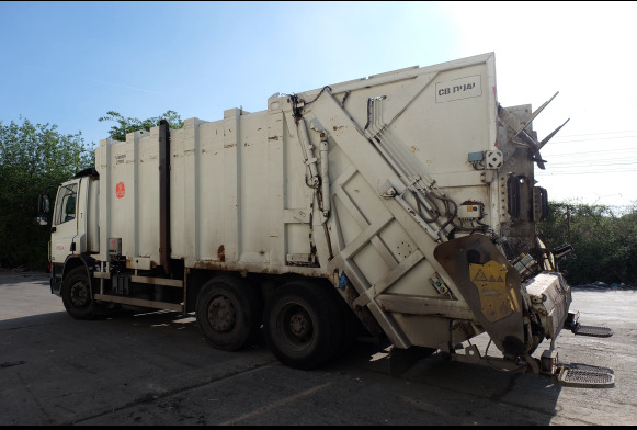 REF : 7 - Camion poubelle DAF CF75 - Камион за ѓубре: слика 4 REF : 7 - Camion poubelle DAF CF75 - Камион за ѓубре: слика 4