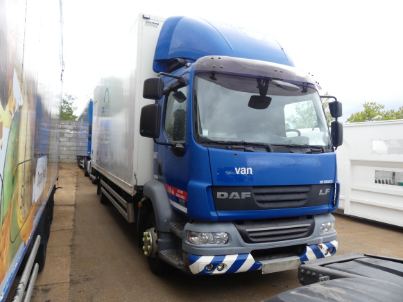 REF:8647 - Camion Fourgon DAF FA-LF55 (2011-110.163 km) - Камион сандучар: слика 2 REF:8647 - Camion Fourgon DAF FA-LF55 (2011-110.163 km) - Камион сандучар: слика 2