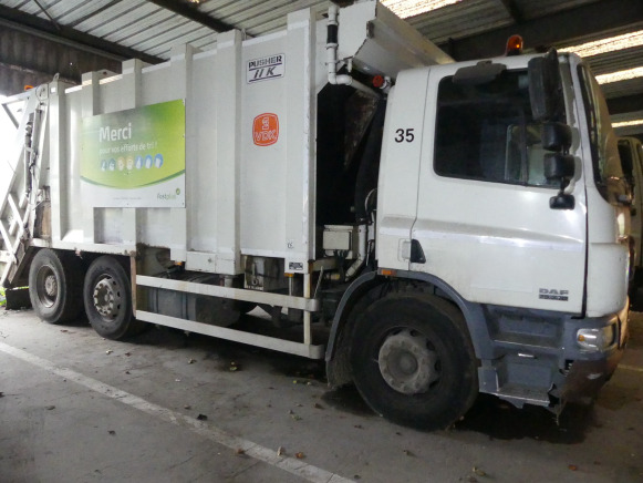 REF:C35 - Camion poubelle (pour pièces) DAF CF75.310 - Камион за ѓубре: слика 2 REF:C35 - Camion poubelle (pour pièces) DAF CF75.310 - Камион за ѓубре: слика 2