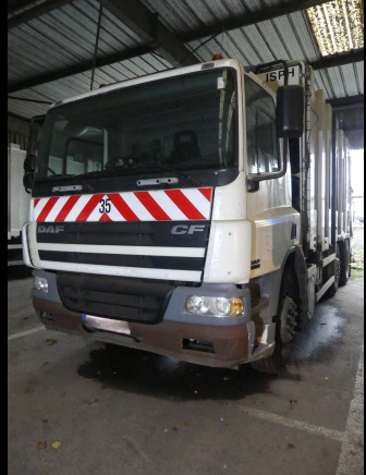 REF:C35 - Camion poubelle (pour pièces) DAF CF75.310 - Камион за ѓубре: слика 1 REF:C35 - Camion poubelle (pour pièces) DAF CF75.310 - Камион за ѓубре: слика 1