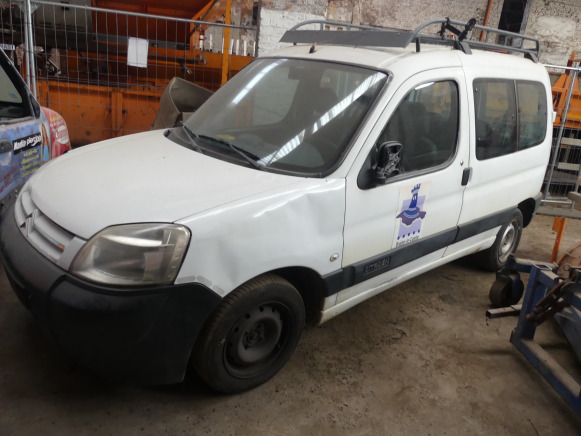 Voiture Citroën Berlingo - Автомобил: слика 1 Voiture Citroën Berlingo - Автомобил: слика 1