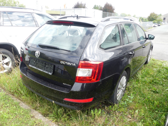 Voiture break Skoda Octavia Combi (2015-167.000 km) - Автомобил: слика 3 Voiture break Skoda Octavia Combi (2015-167.000 km) - Автомобил: слика 3