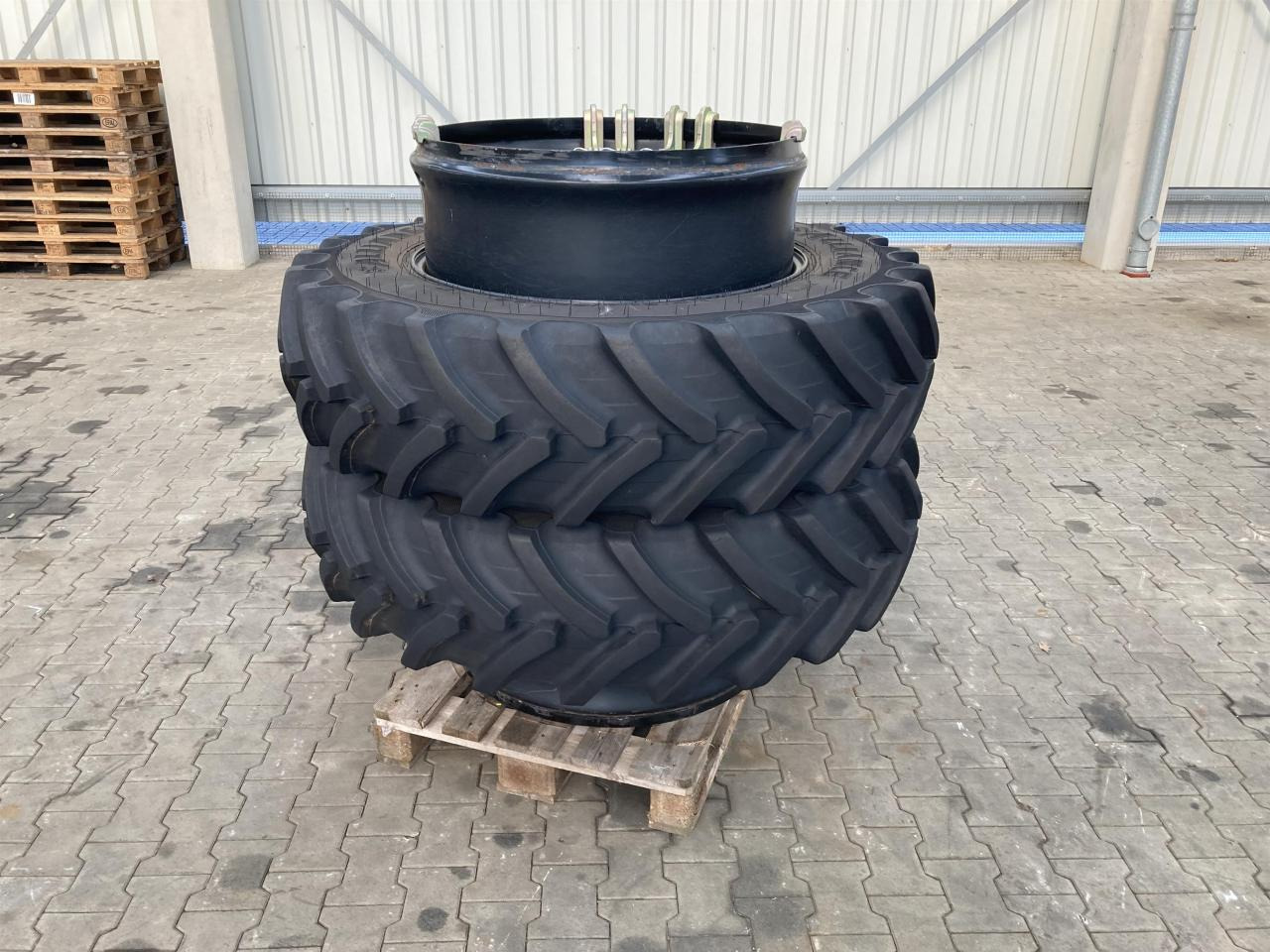 Alliance 380/85R34 - Гума за Земјоделска машина: слика 1 Alliance 380/85R34 - Гума за Земјоделска машина: слика 1