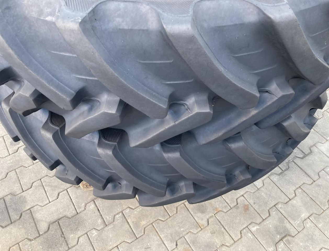 Alliance 380/85R34 - Гума за Земјоделска машина: слика 2 Alliance 380/85R34 - Гума за Земјоделска машина: слика 2