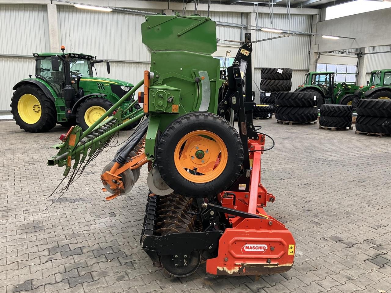 Amazone D8/30 Super - Семенска дупчалка: слика 3 Amazone D8/30 Super - Семенска дупчалка: слика 3