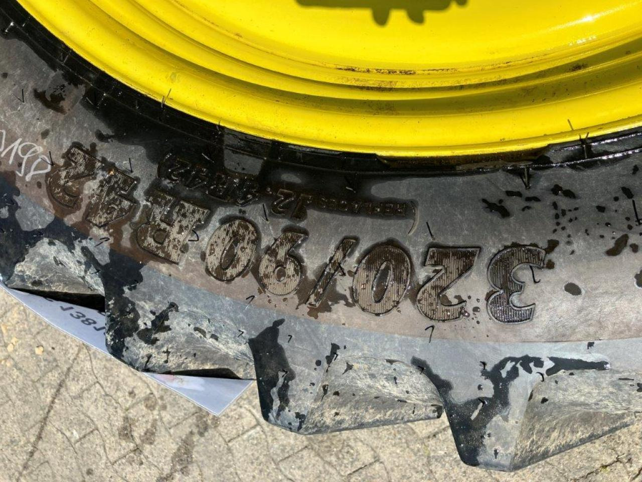 BKT 320/90R42 - Гума за Земјоделска машина: слика 5 BKT 320/90R42 - Гума за Земјоделска машина: слика 5