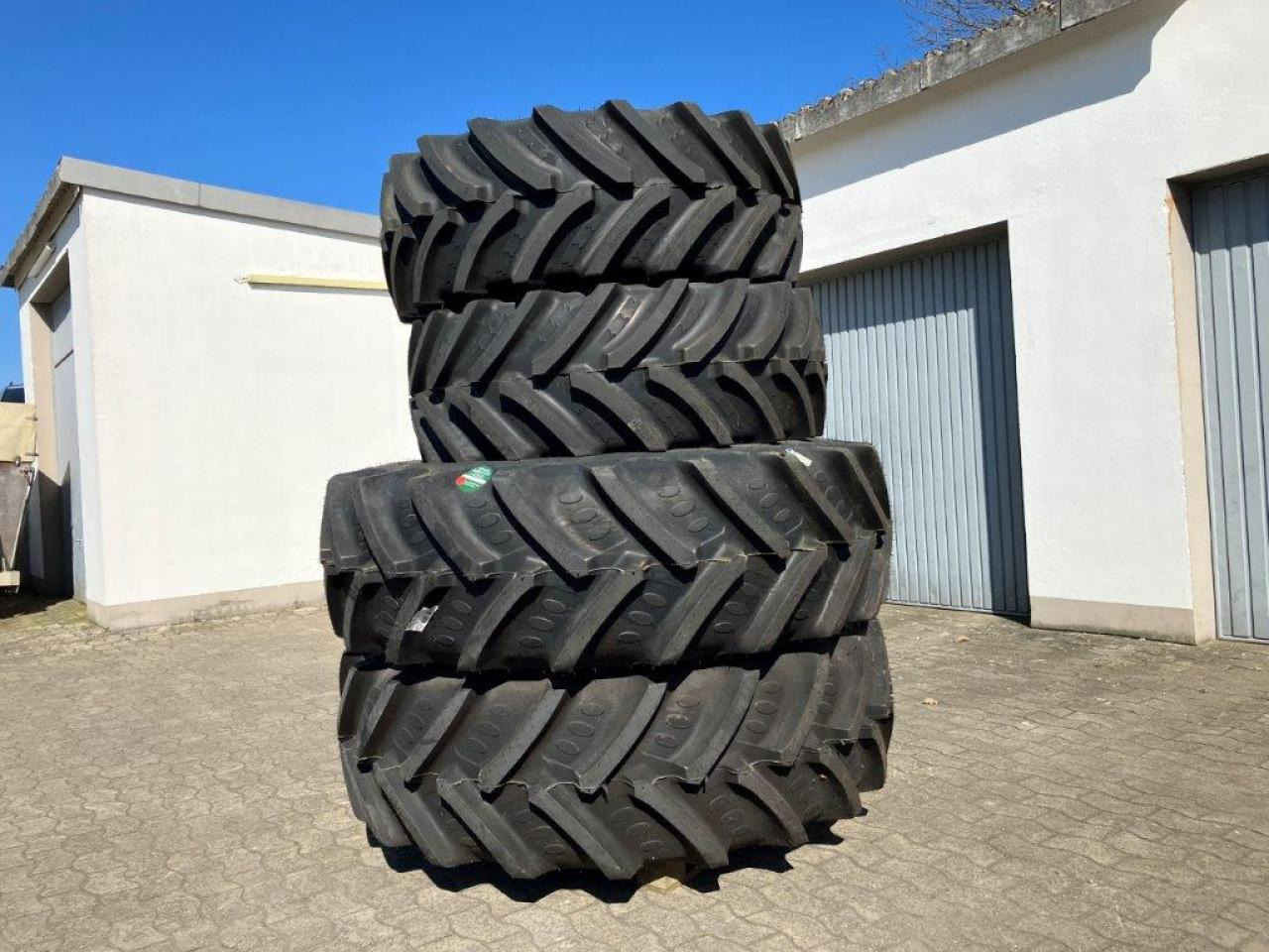 BKT 480/65R28 - Гума за Земјоделска машина: слика 1 BKT 480/65R28 - Гума за Земјоделска машина: слика 1