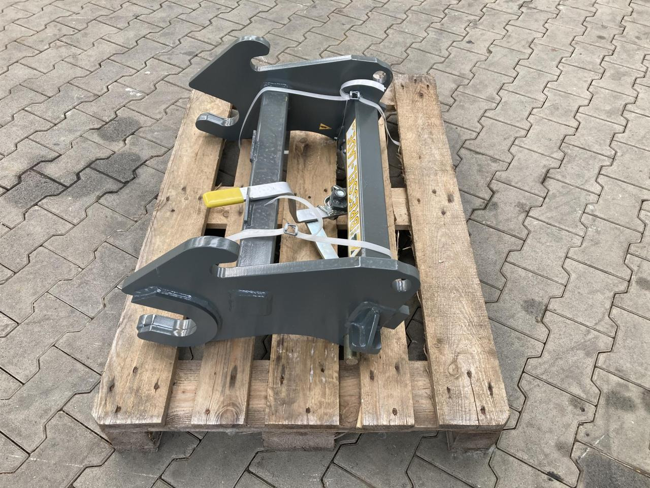 Bressel Weidemann auf Manitou - Преден утоварувач за трактор: слика 2 Bressel Weidemann auf Manitou - Преден утоварувач за трактор: слика 2