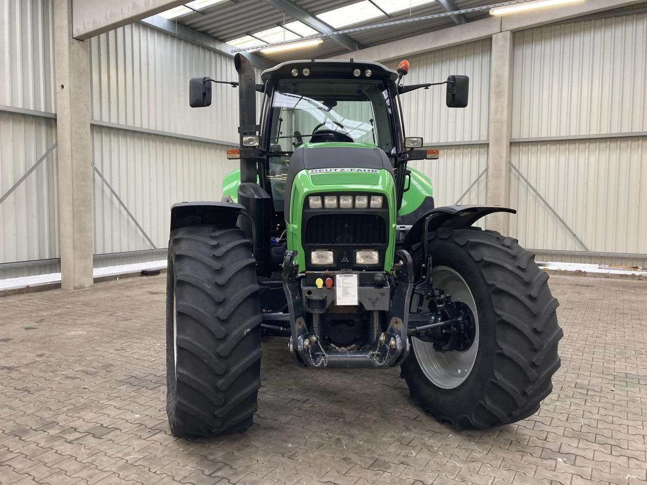 Deutz-Fahr 7210 TTV - Трактор: слика 2 Deutz-Fahr 7210 TTV - Трактор: слика 2