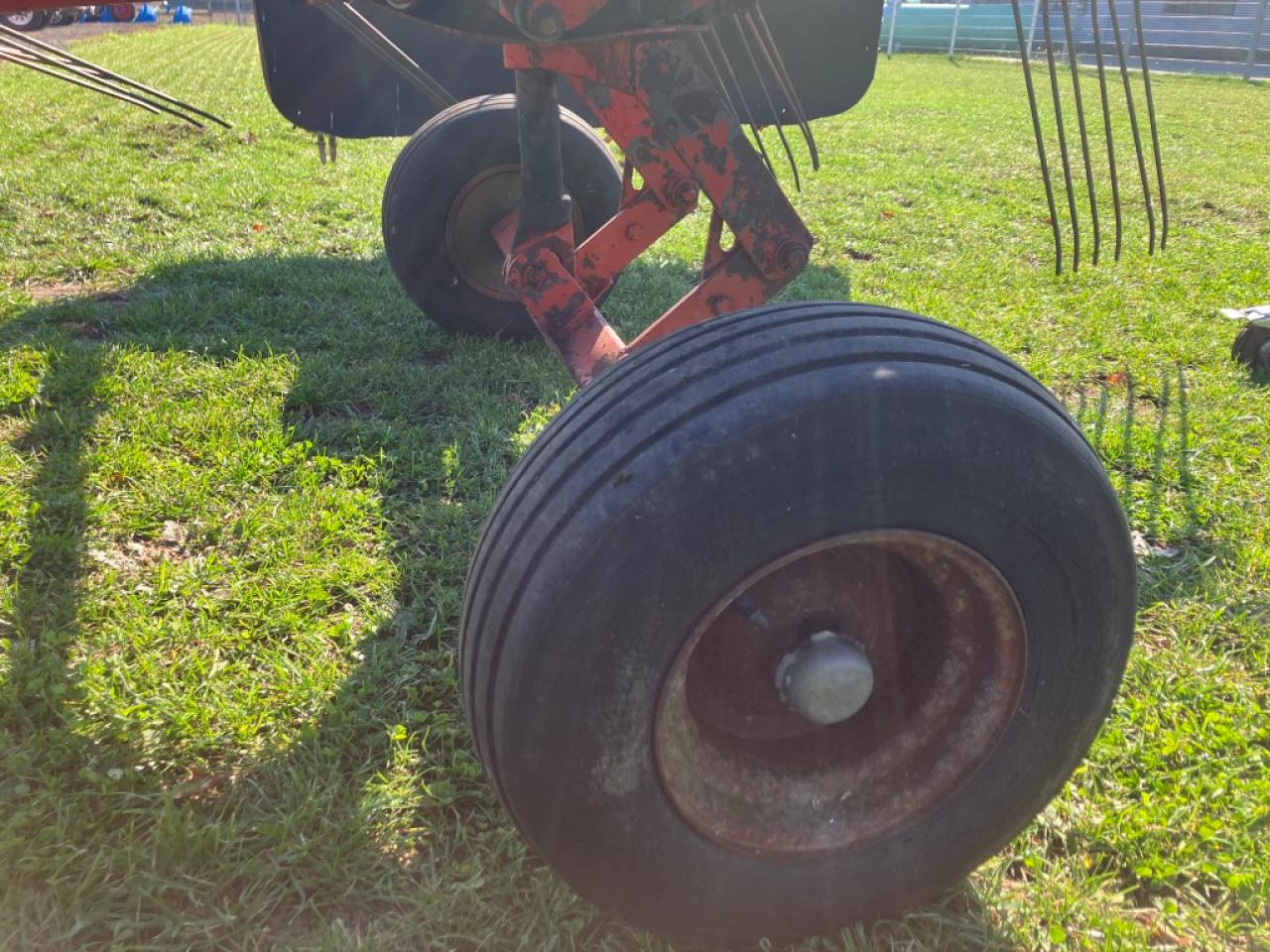 Fella TS 325 - Превртувач и гребло: слика 5 Fella TS 325 - Превртувач и гребло: слика 5