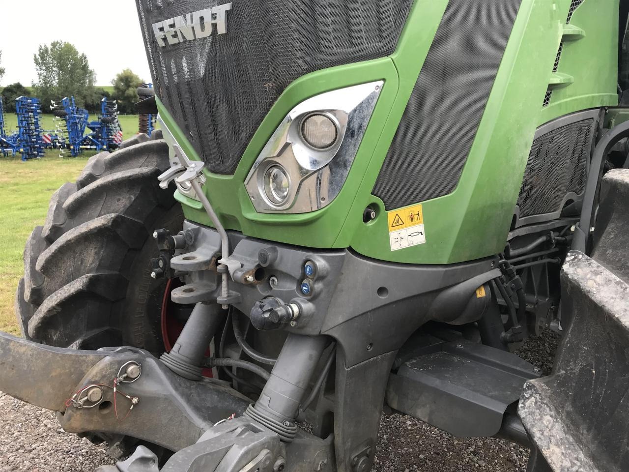 Fendt 828 Vario Profi Plus - Трактор: слика 5 Fendt 828 Vario Profi Plus - Трактор: слика 5