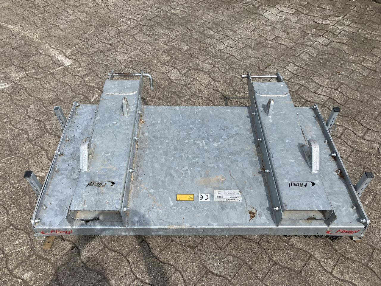 Fliegl Löwe 1,50m - Метла за Комунално/ Специјално возило: слика 5 Fliegl Löwe 1,50m - Метла за Комунално/ Специјално возило: слика 5