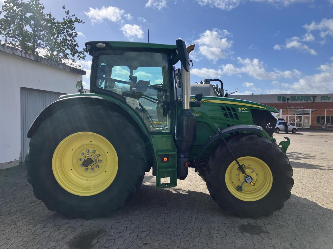 John Deere 6155R - Трактор: слика 2 John Deere 6155R - Трактор: слика 2