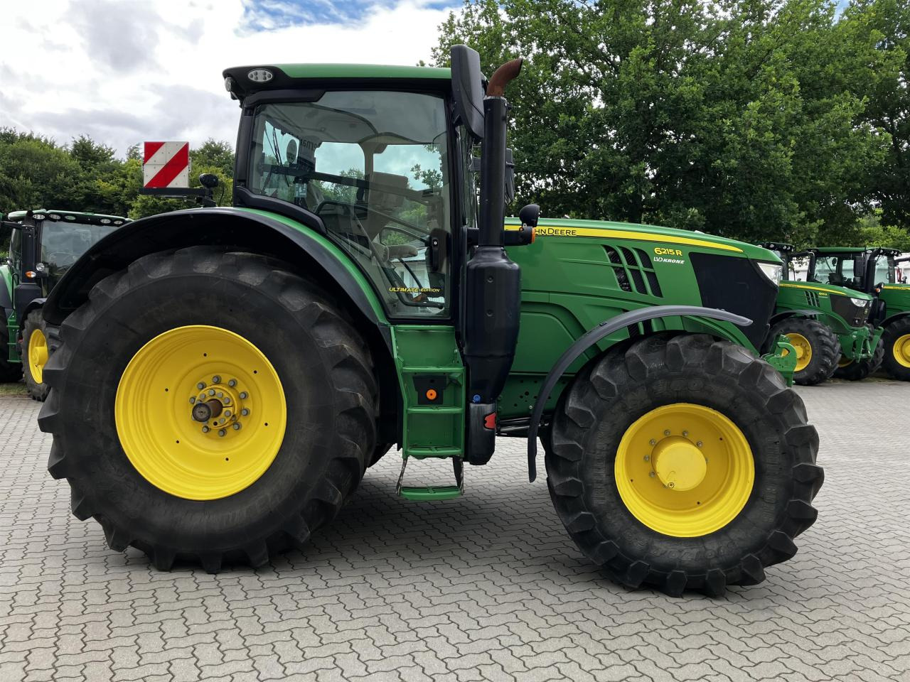 John Deere 6215R - Трактор: слика 2 John Deere 6215R - Трактор: слика 2